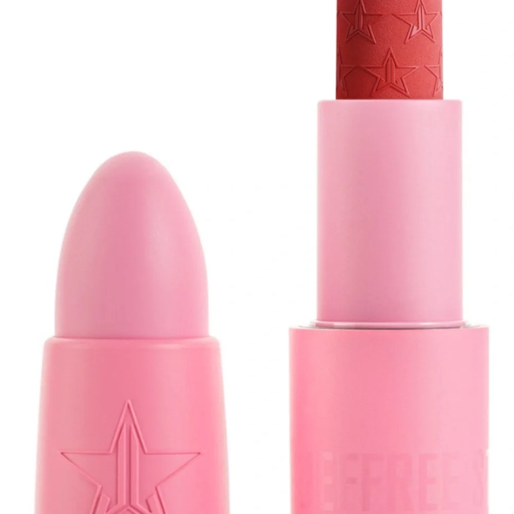 Jeffree Star Velvet Trap Lipstick in Ranch Girl‎